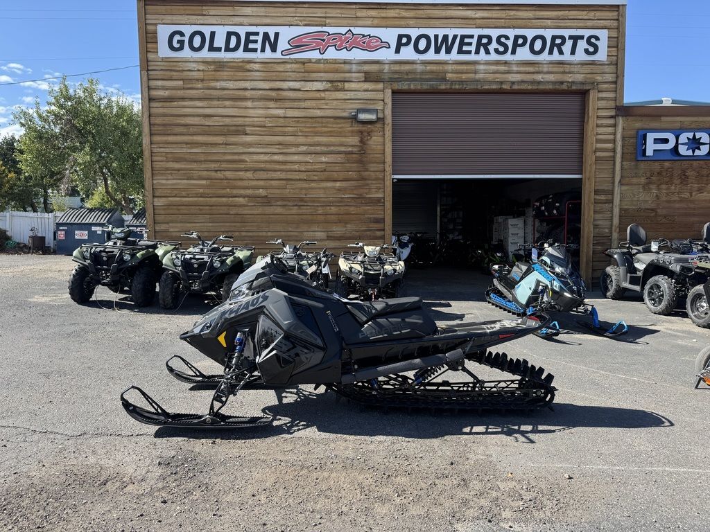 2025 Polaris® 9R RMK KHAOS 155 Shadow Gray / Gloss Black