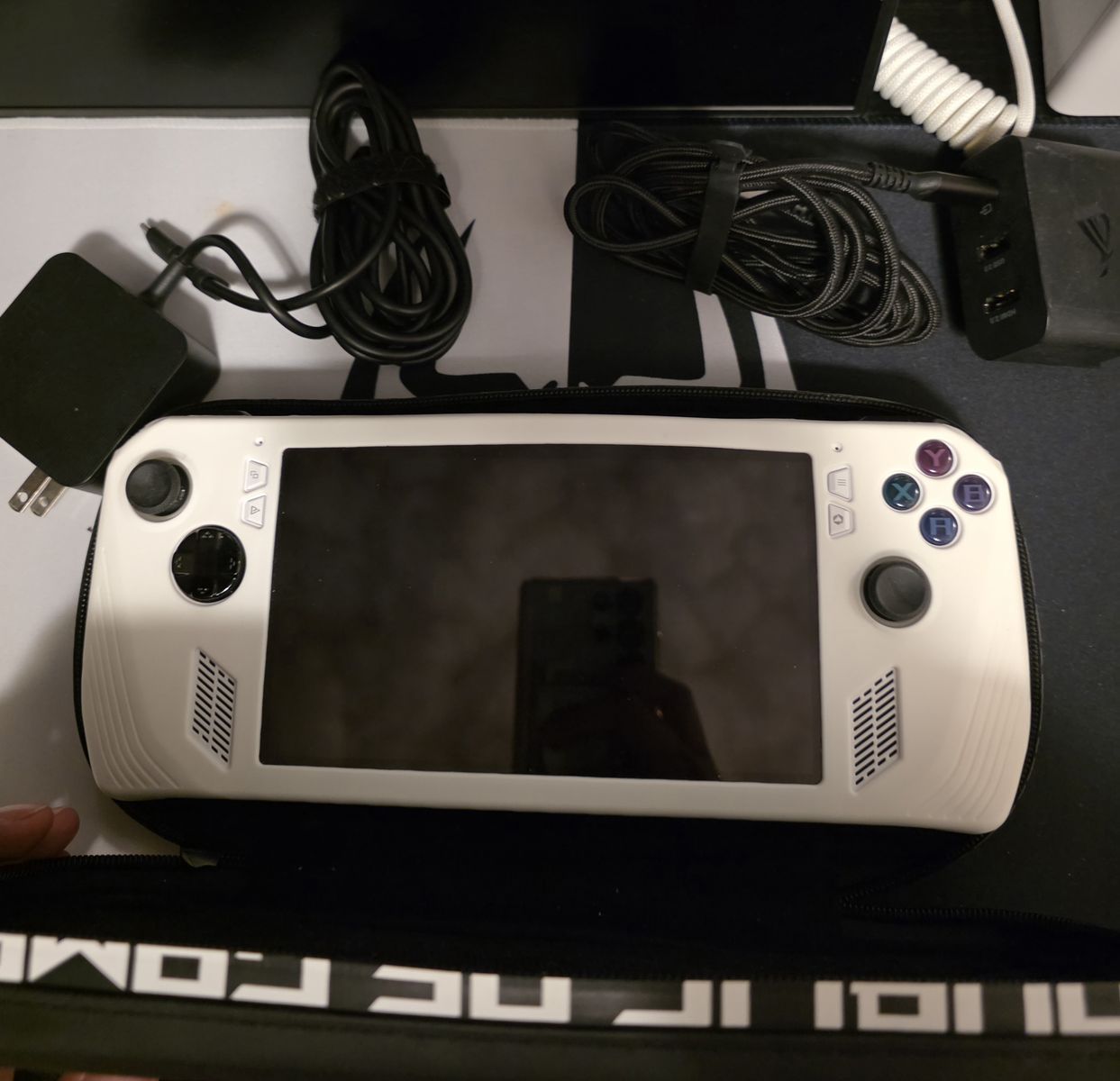 ASUS ROG Ally 7" FHD 120Hz Gaming Handheld - AMD Ryzen Z1 Extreme, 16GB RAM, 512GB SSD, White