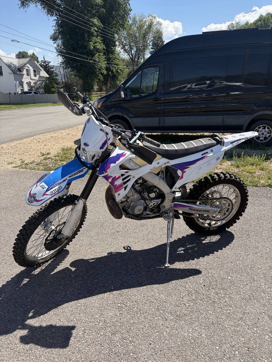2023 EN 300 TM