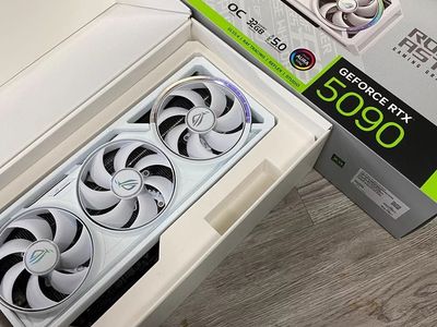 ASUS ROG RTX 5090 / White / 32GB