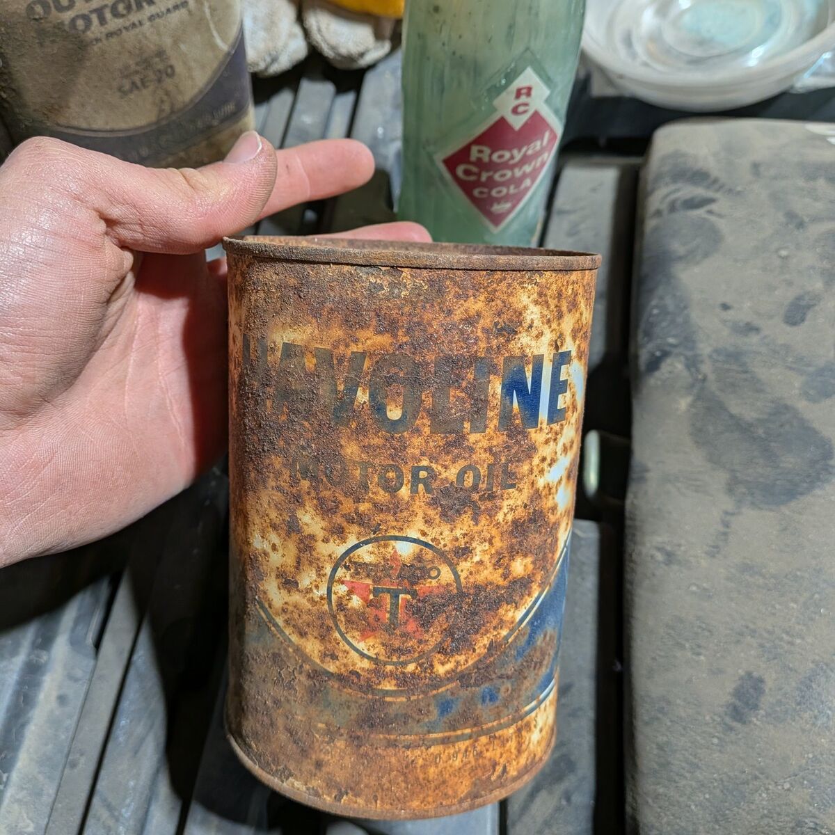 antique can