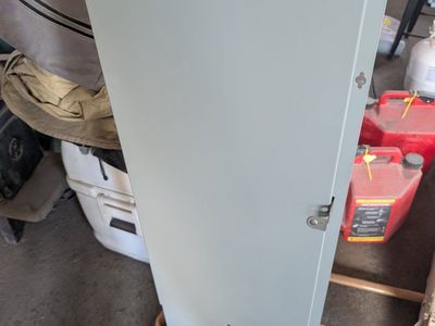 LP420-SR 200 amp load center