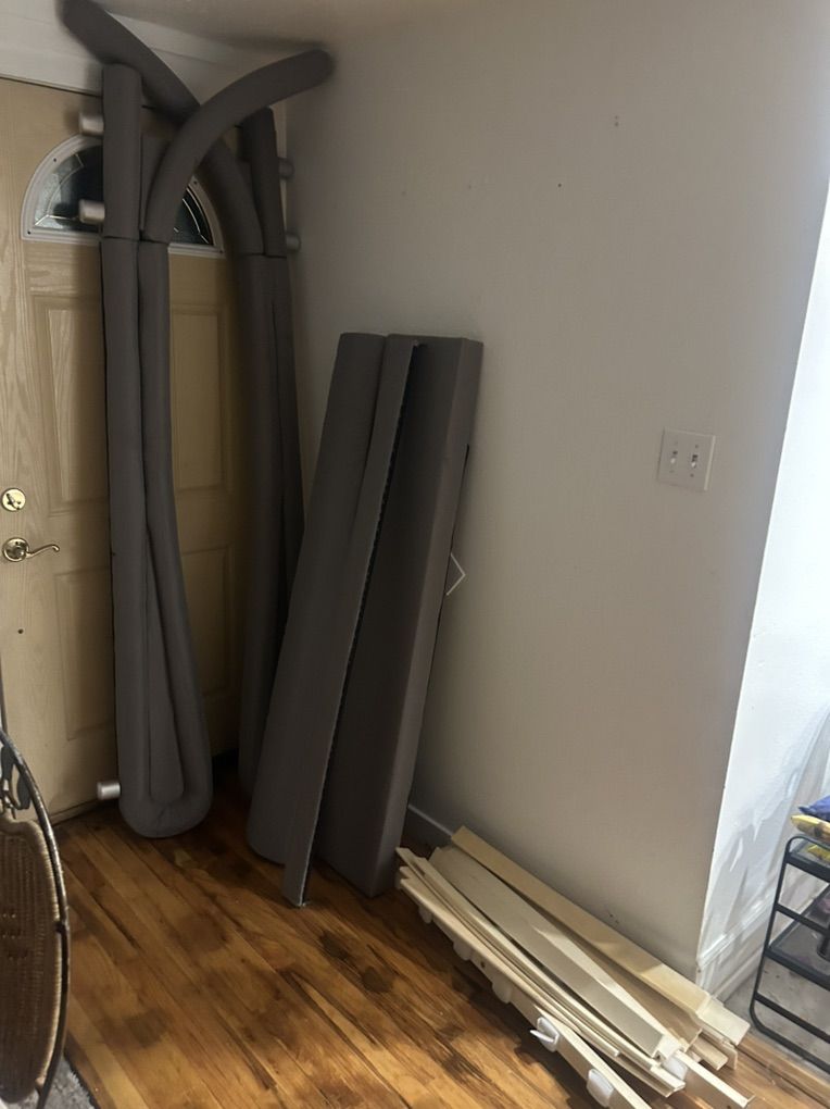 Queen Size Platform Bed