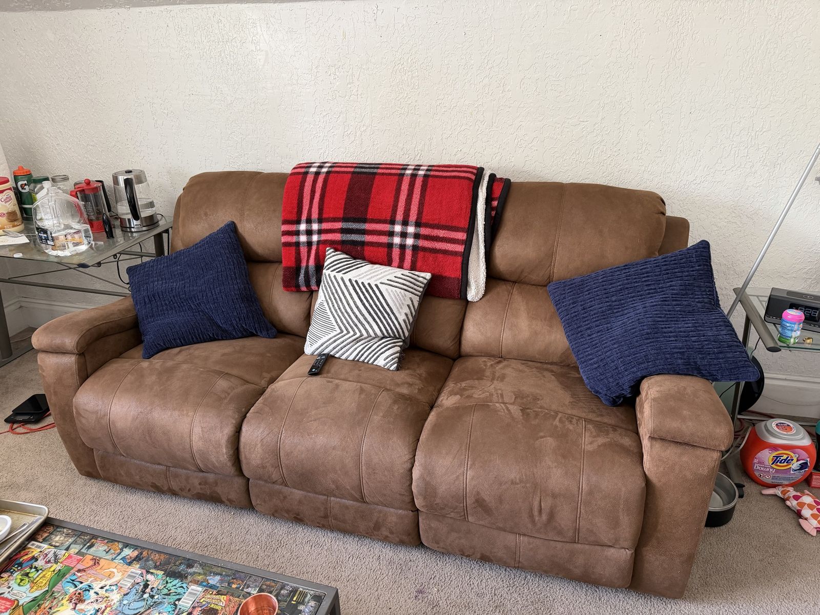 Brown Recliner Couch’s