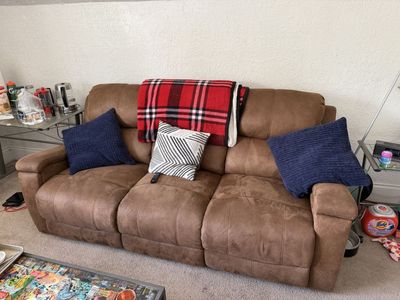 Brown Recliner Couch’s