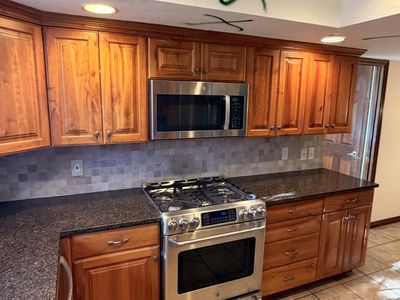 GE Café™ Series 30" Free-Standing Range w/ Baking Drawer $900 OBO