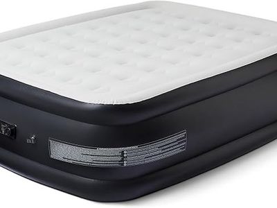 QUEEN AIR MATTRESS FOR GUESTS USED ONCE/ EASY TO COME IN SANDY, UTAH