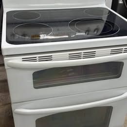 GE Electric Range. Free Delivery