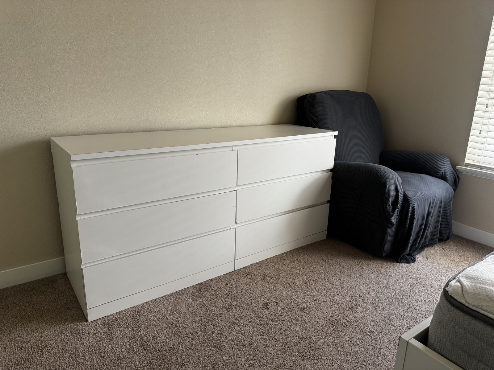 IKEA USED White 3 PC Bedroom Set (FULL SIZE PLATFORM BED w/STORAGE, 6 DRAWER DRESSER, & NIGHTSTAND)