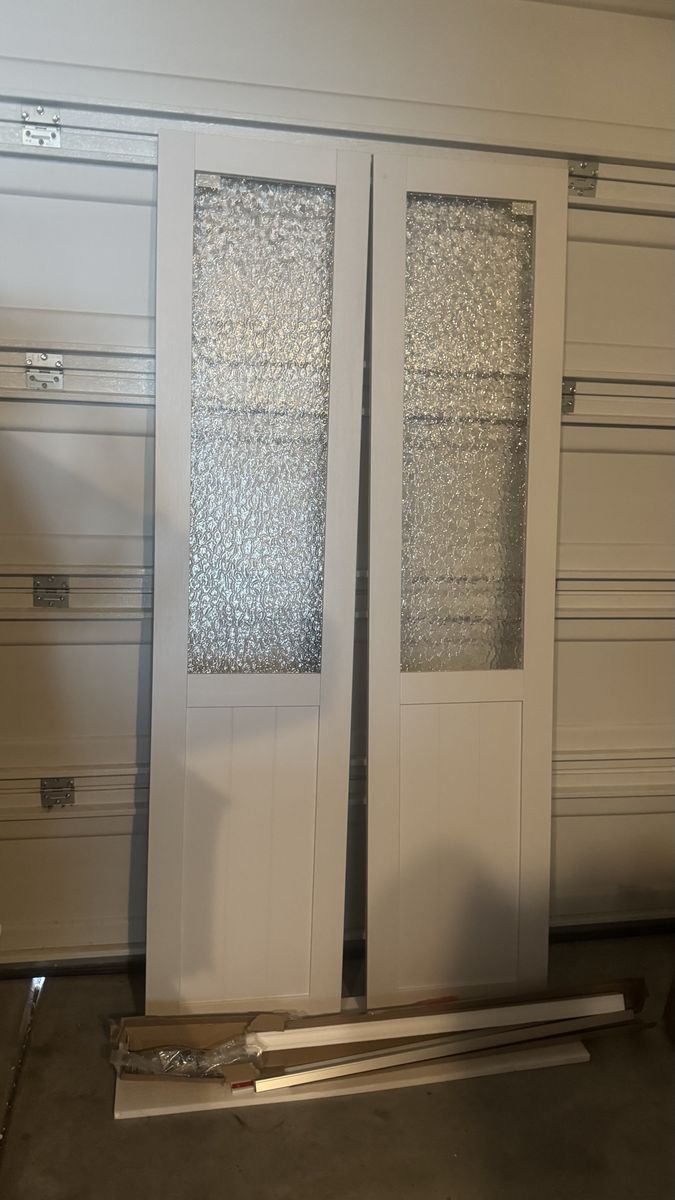 NEW Bifold Door size 90cm*78cm