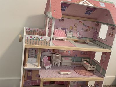 Doll house