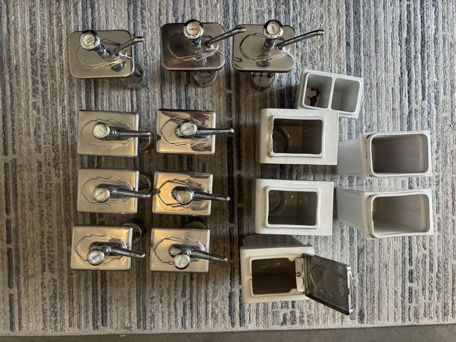 Main image 12