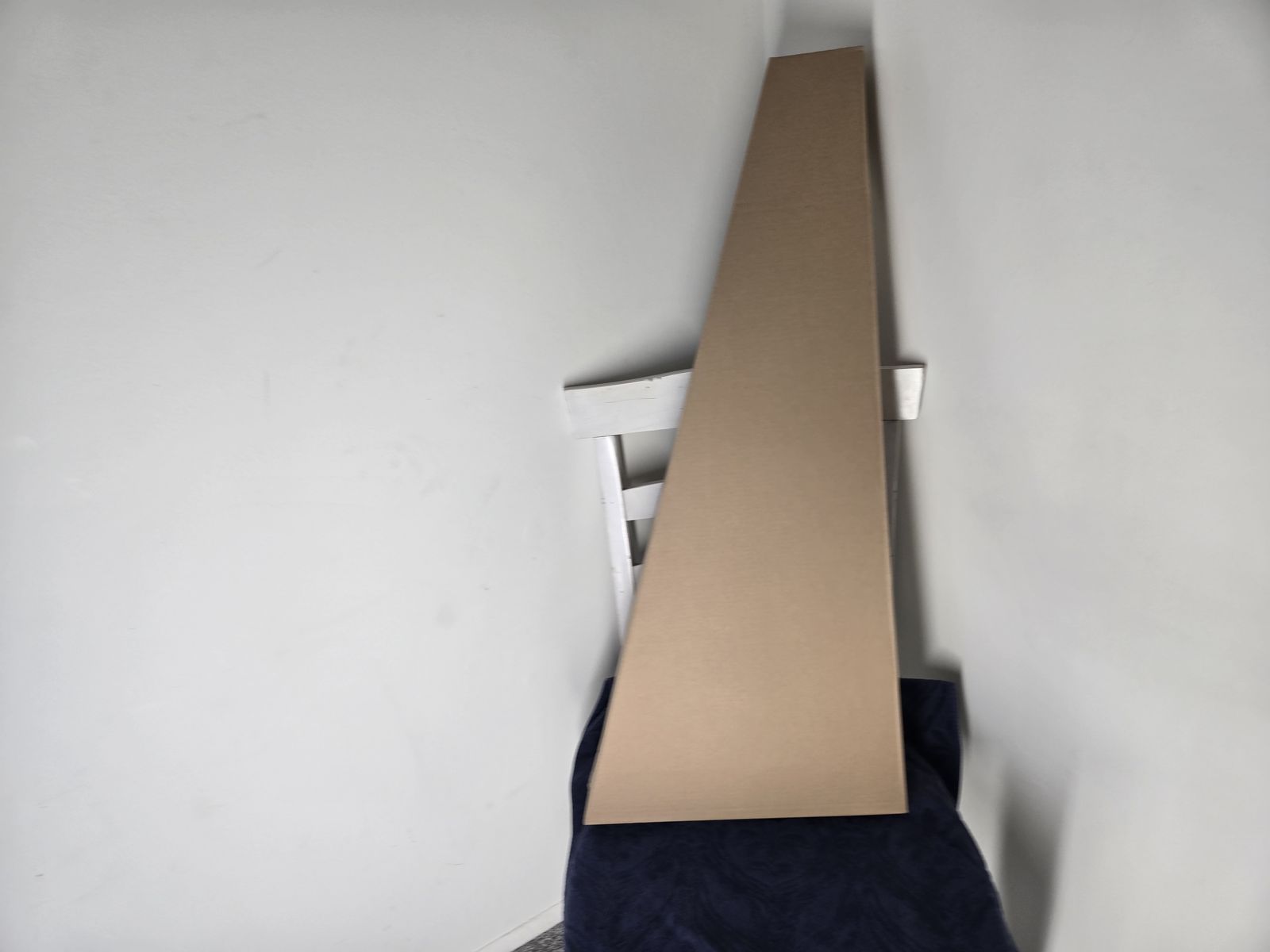 Main image 6