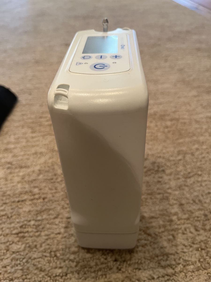 Portable oxygen concentrator