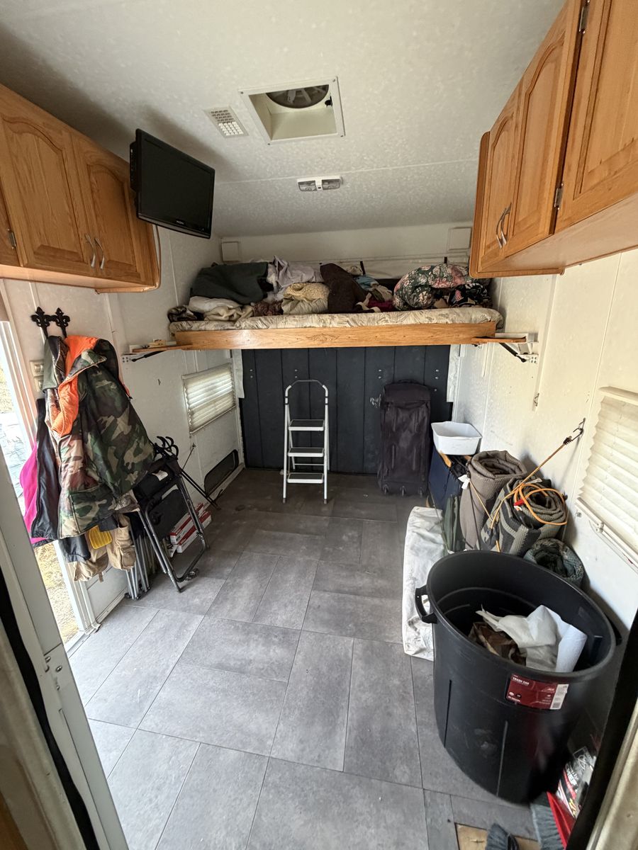 Main image 4