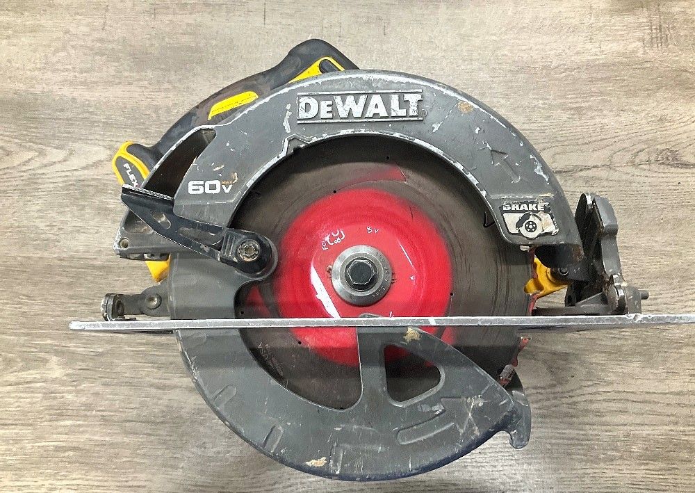 DEWALT CIRCULAR SAW DCS578