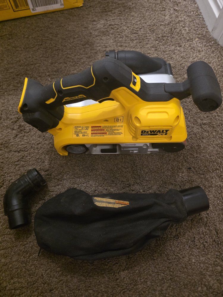 DeWalt 20V XR Belt Sander