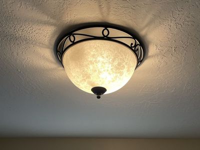 Light fixture
