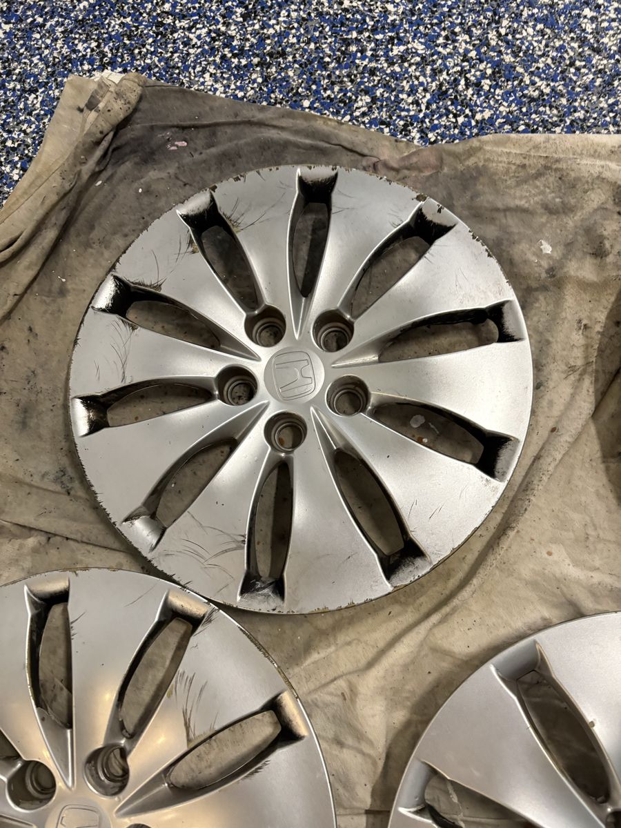 Main image 3
