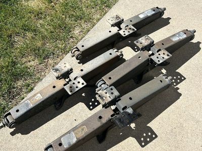 Set of 4 Used RV Trailer Stabilizer Scissor Jacks