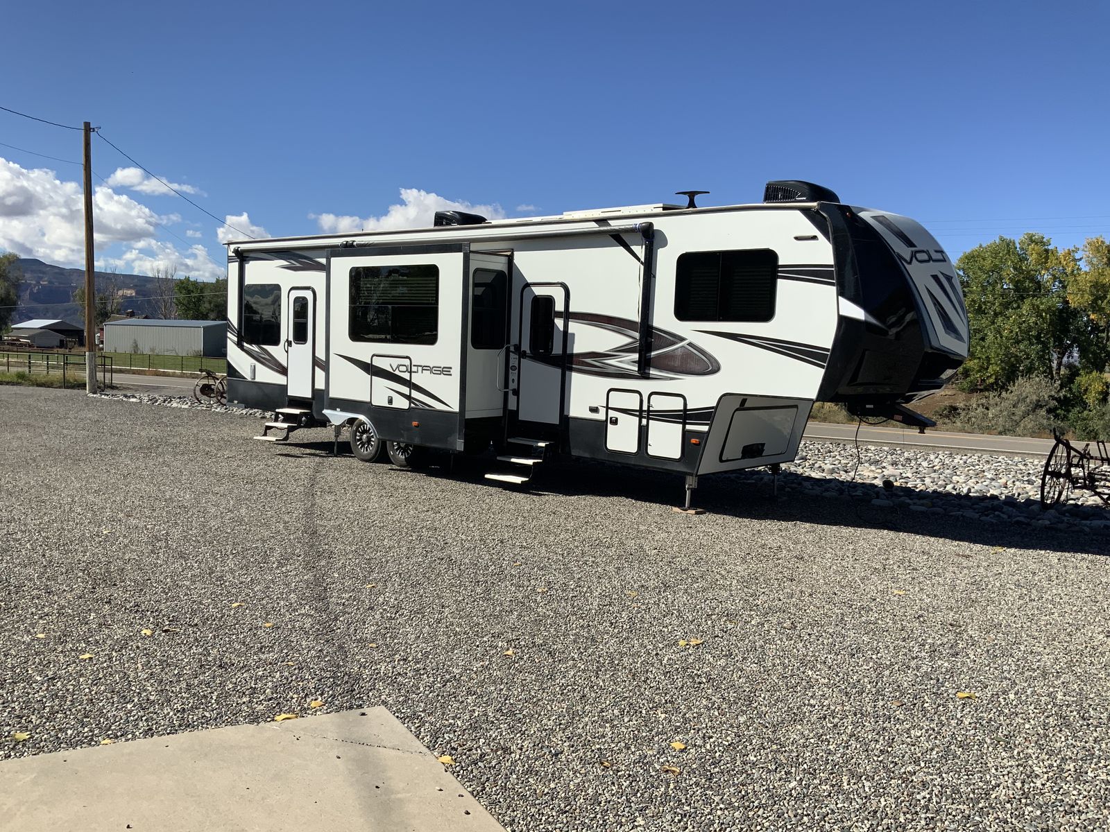 2018 Voltage Toyhauler 3655