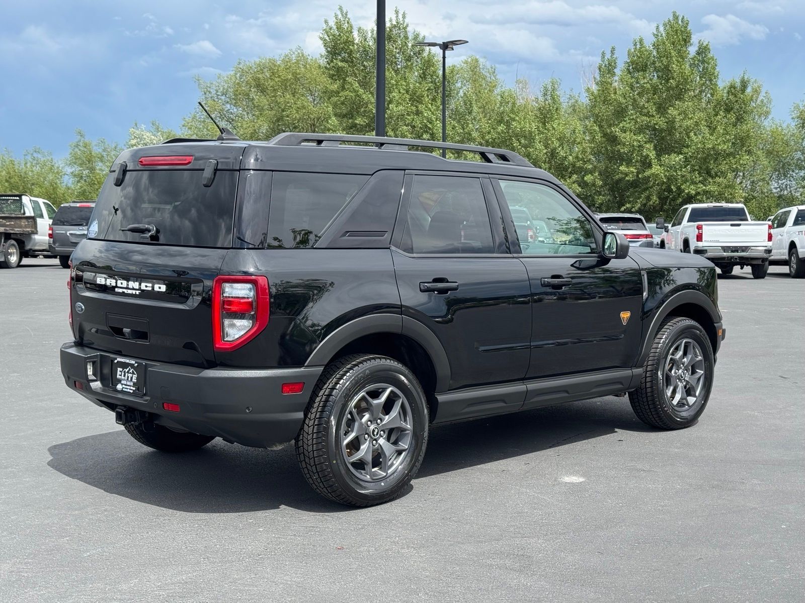 Main image 6