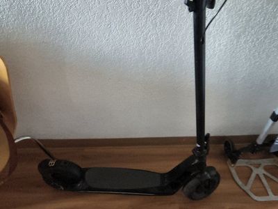Bugatti Electric Scooter Black Used