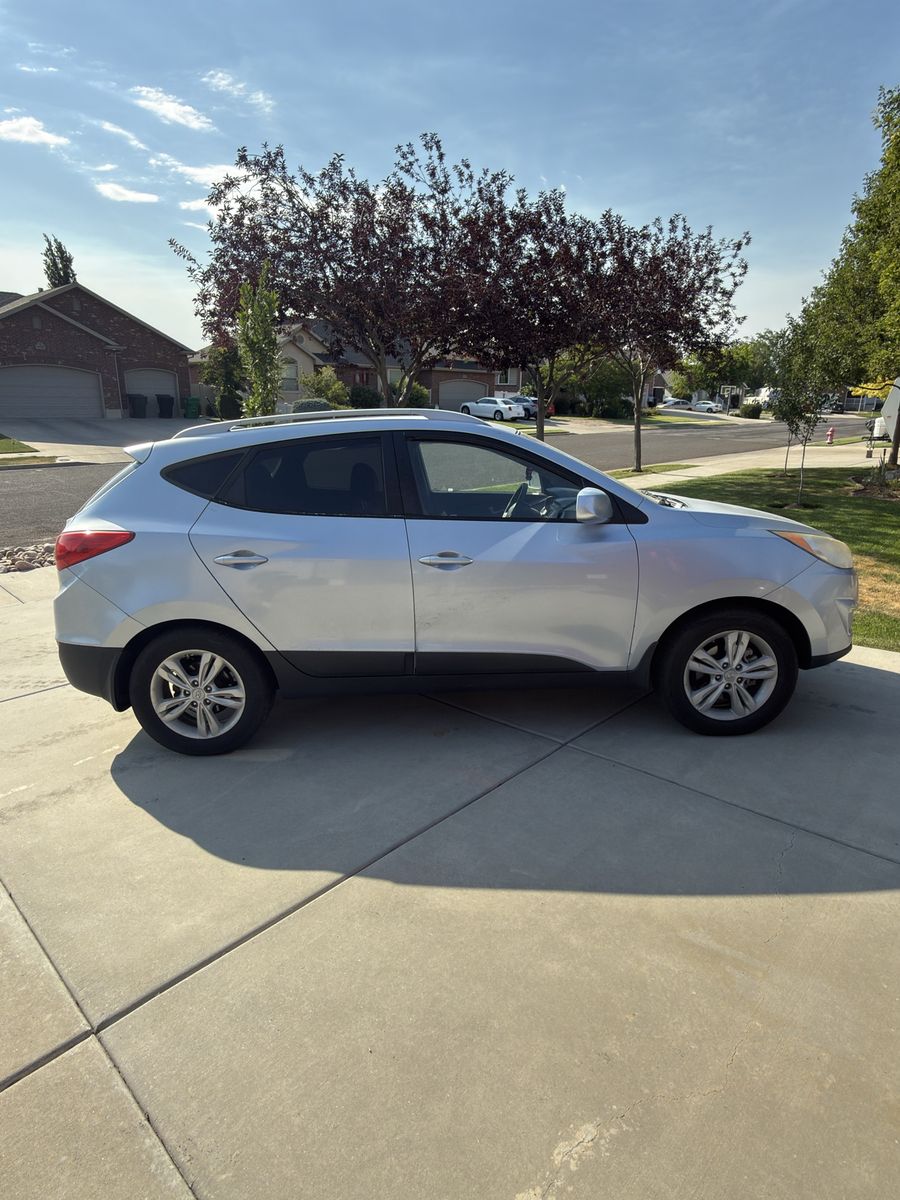 2011 Hyundai Tucson 