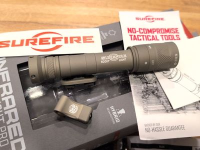 SUREFIRE M640V + UNITY AXON SWITCH