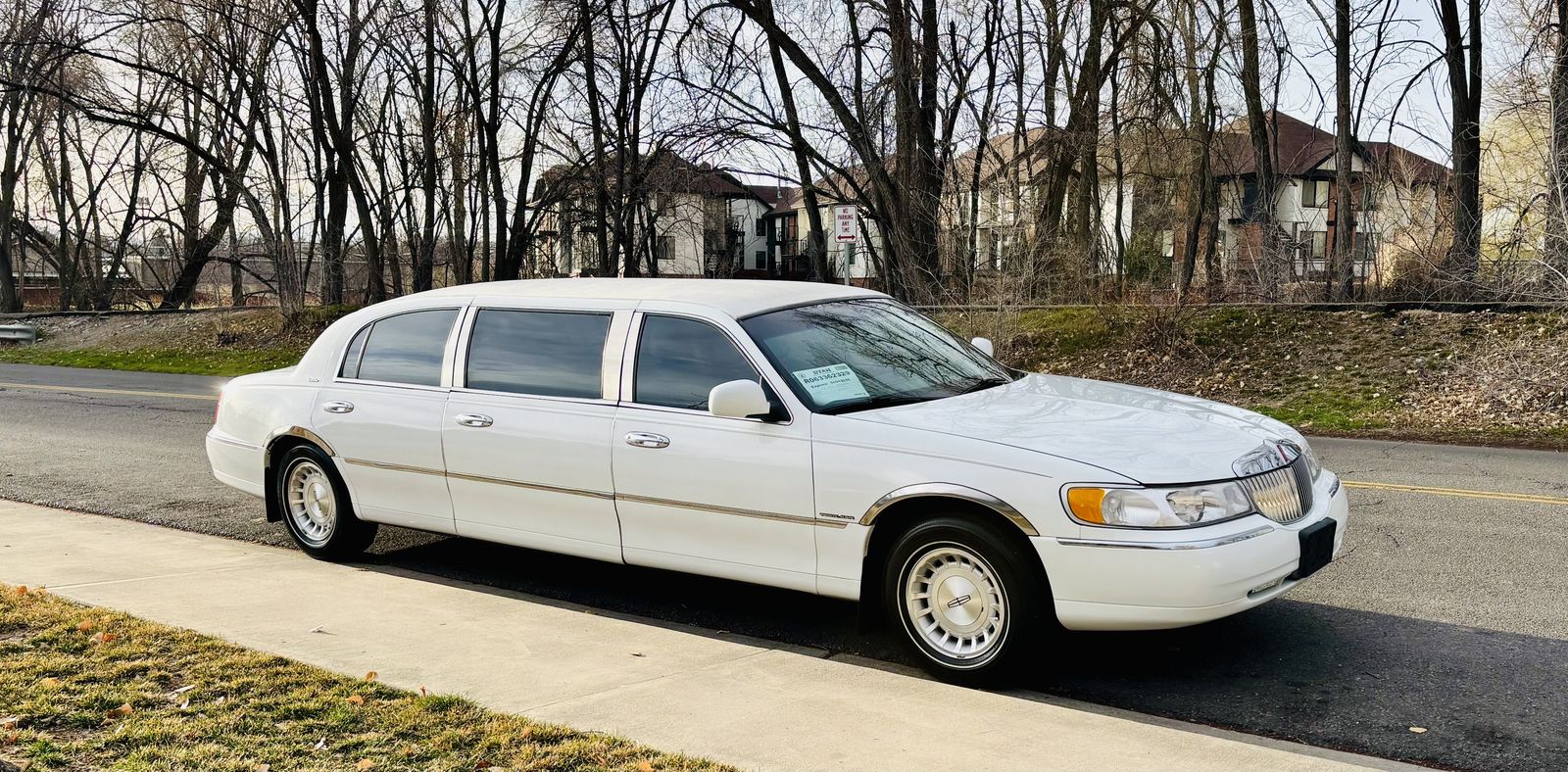 1998 Lincoln Town Car Signature