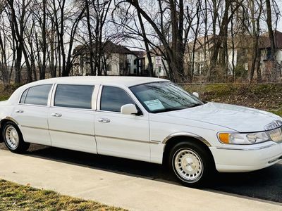1998 Lincoln Town Car Signature