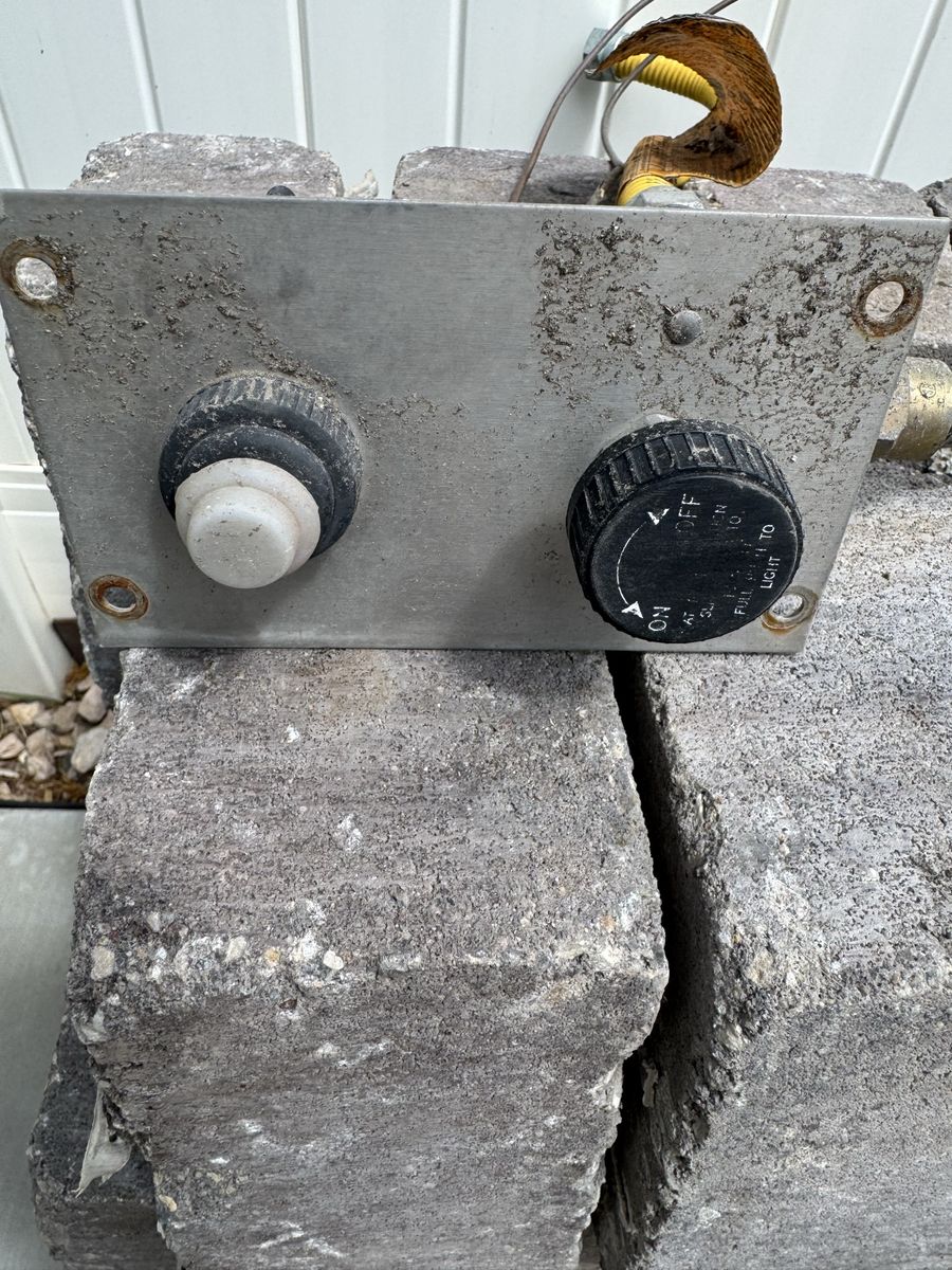Main image 4