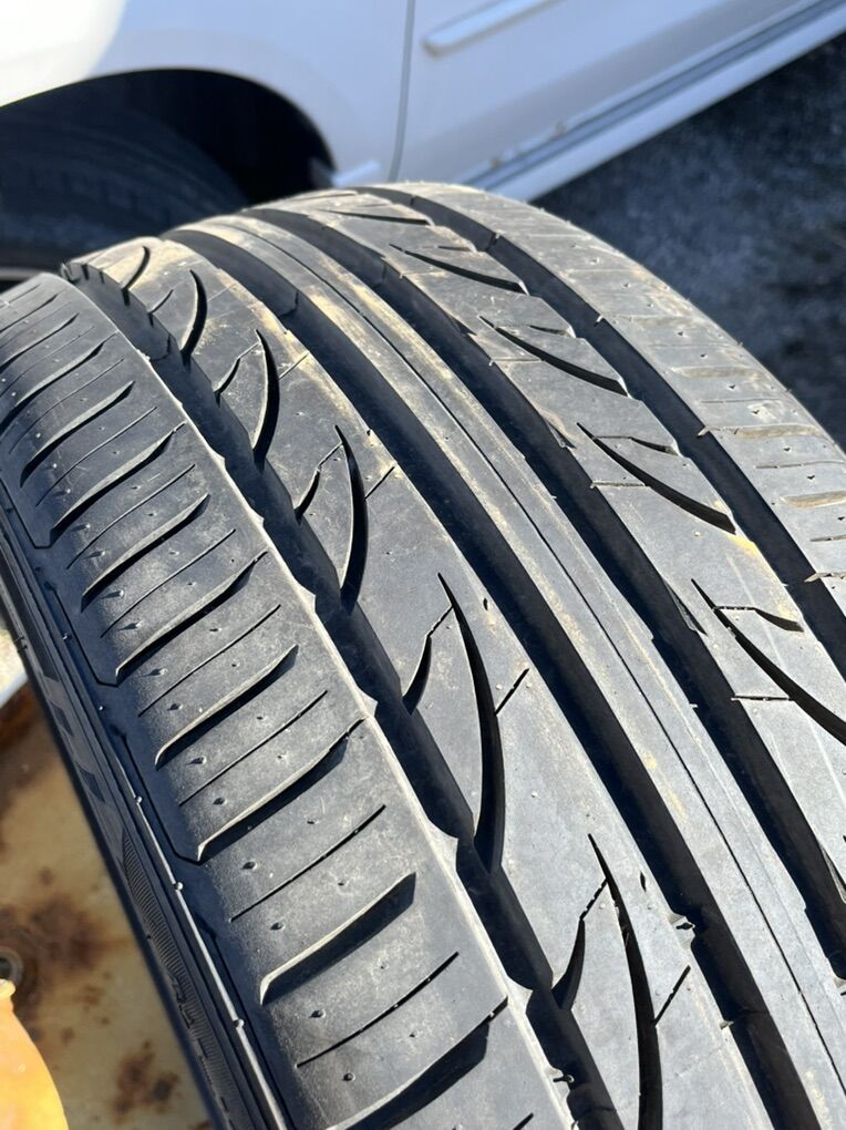 One Tire! 225/40ZR18 Lionhart Used Tire $40