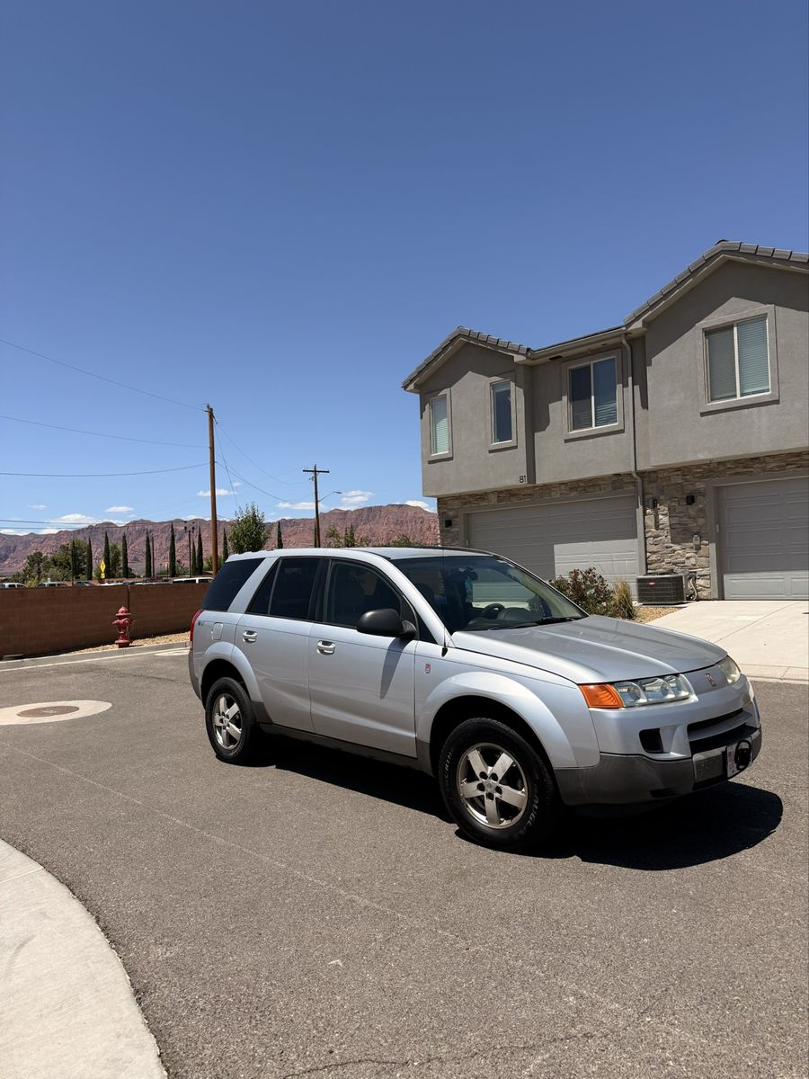 2005 Saturn VUE Base
