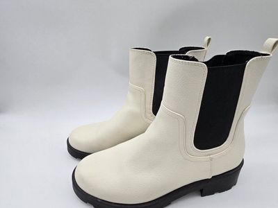 Old Navy Boots Chunky Chelsea