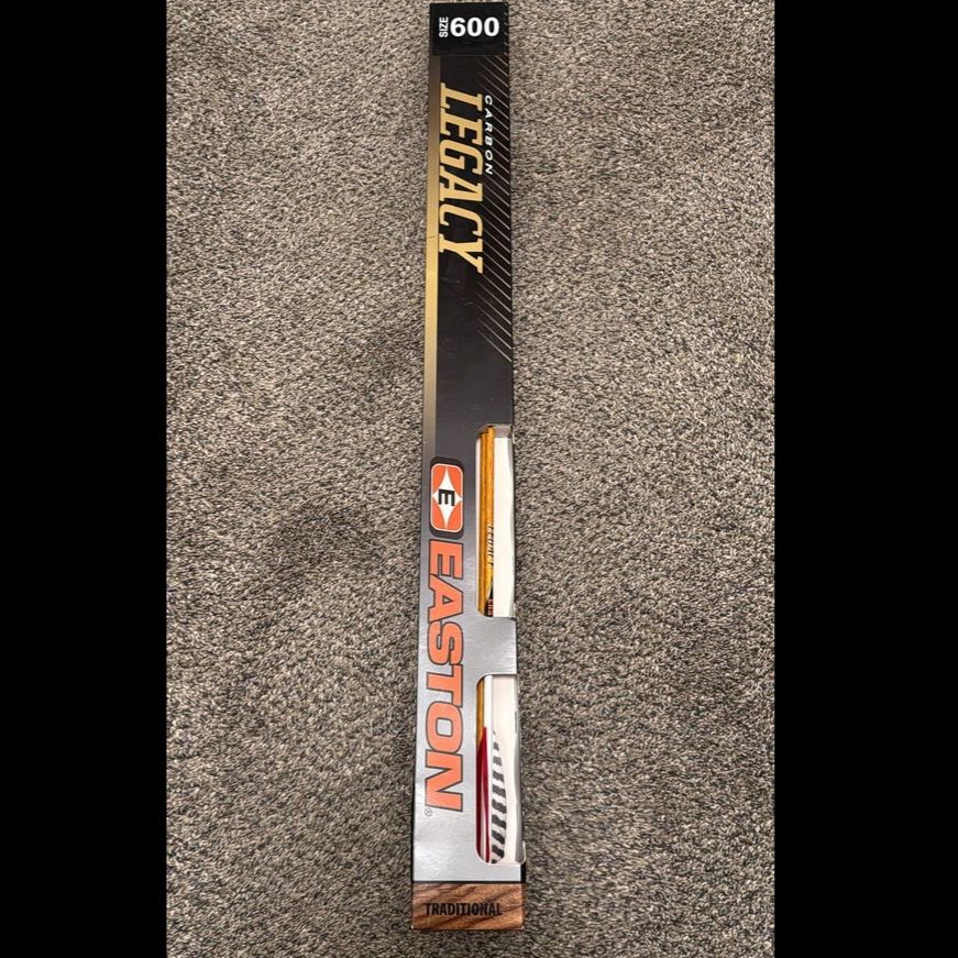 Easton Carbon Legacy 600 Arrows - 6 Pack - 4" Feather Fletching