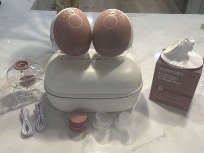 Wearable Breast Pumps