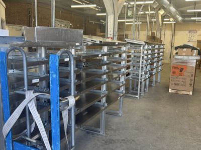 Hackney truck shelving