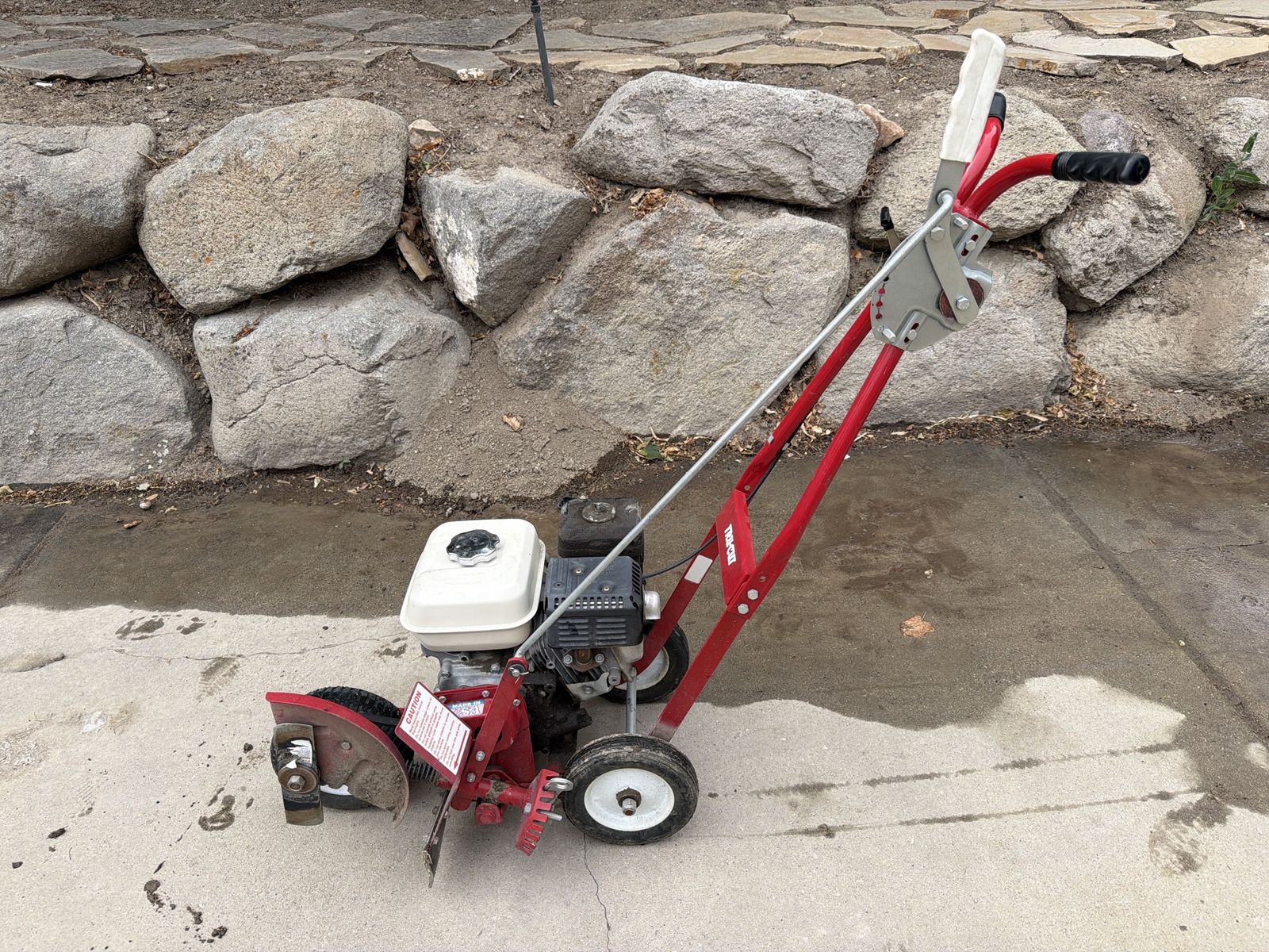 Trac Cut Gas-Powered Lawn Edger - Red & White, Used, Works Great
