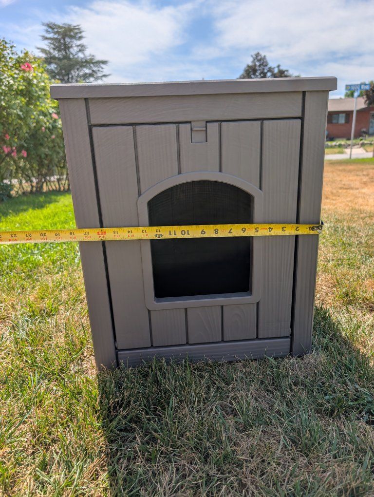 Outdoor Cat Shelter Weatherproof Gray Wood Look Cat House
