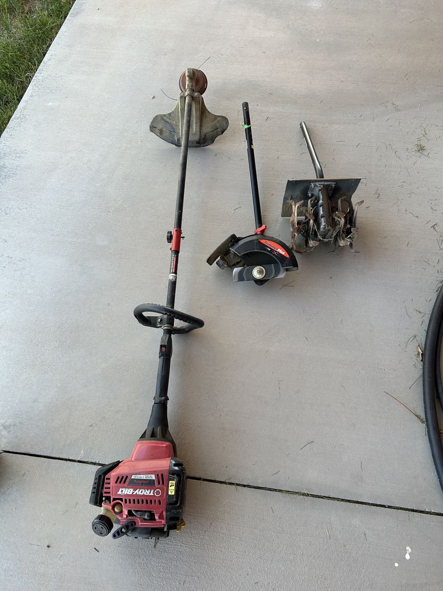 Gas Weed trimmer, weed eater, Troy built