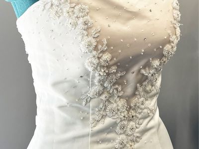 Sincerity Bridal Designer Wedding Dress 2989 Size 8 Strapless A-Line Corset Back