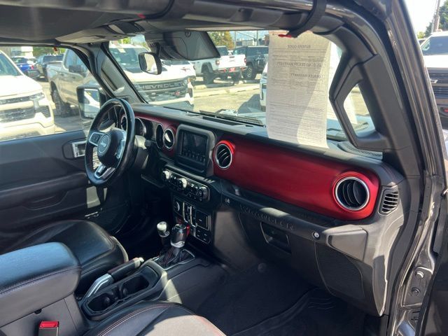 Main image 17