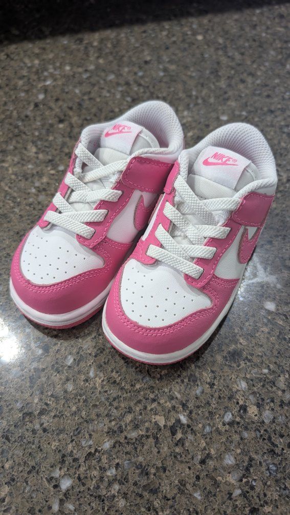 Brand new Nike Dunk Low Pink White Toddler Shoes Size 7C 