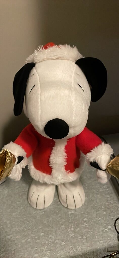 Snoopy 2011 Hallmark Peanuts Plush NOT Animated