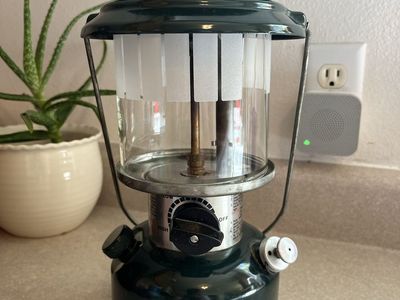 Coleman CL2 Adjustable Model 288 Dual Fuel Lantern - Vintage Green Camping Light