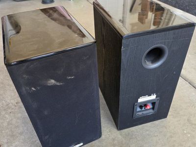 Polkaudio Black Bookshelf Speakers (Pair)
