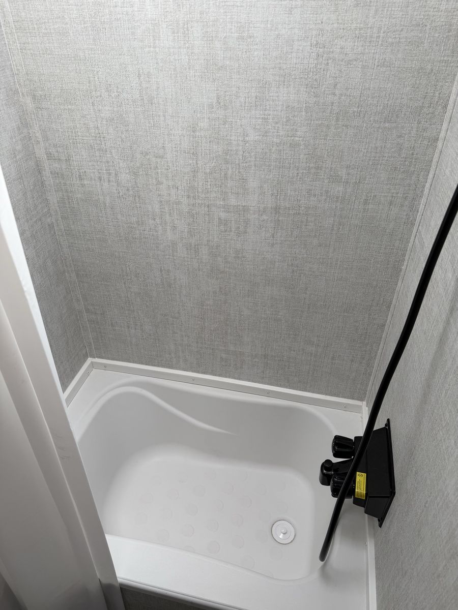 Main image 8
