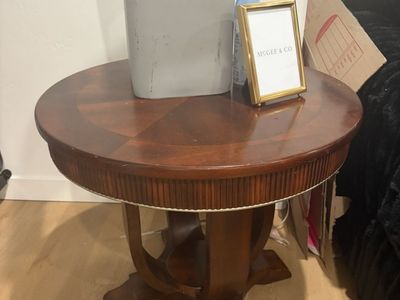 Used Round Wood End Table - red/Brown with Fluted Apron and Pedestal Base
