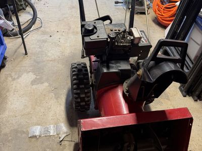 Toro 521 Gas Snow Blower